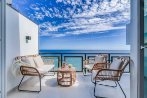 112-Stunning Beachfront Apartment in Benalmádena